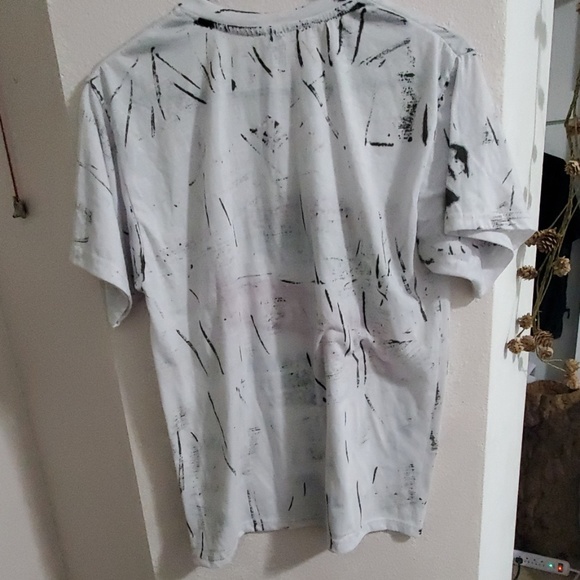 Reggea Graphic Tee - Picture 2 of 3